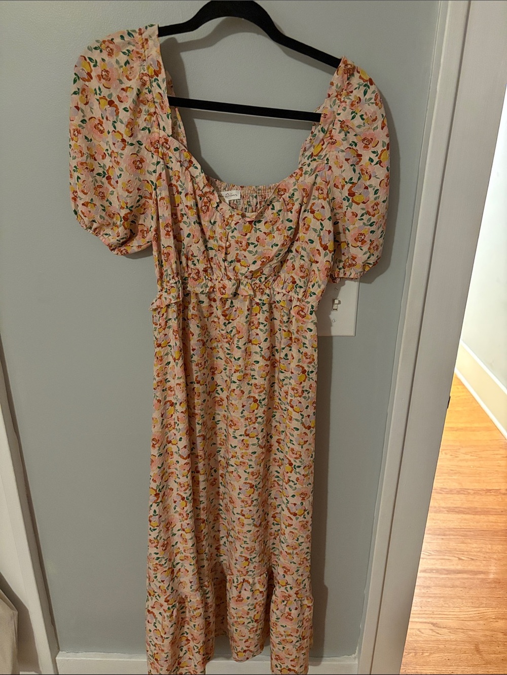 GUC By The River Floral Puff-Sleeve Midi Dress Women’s Size L